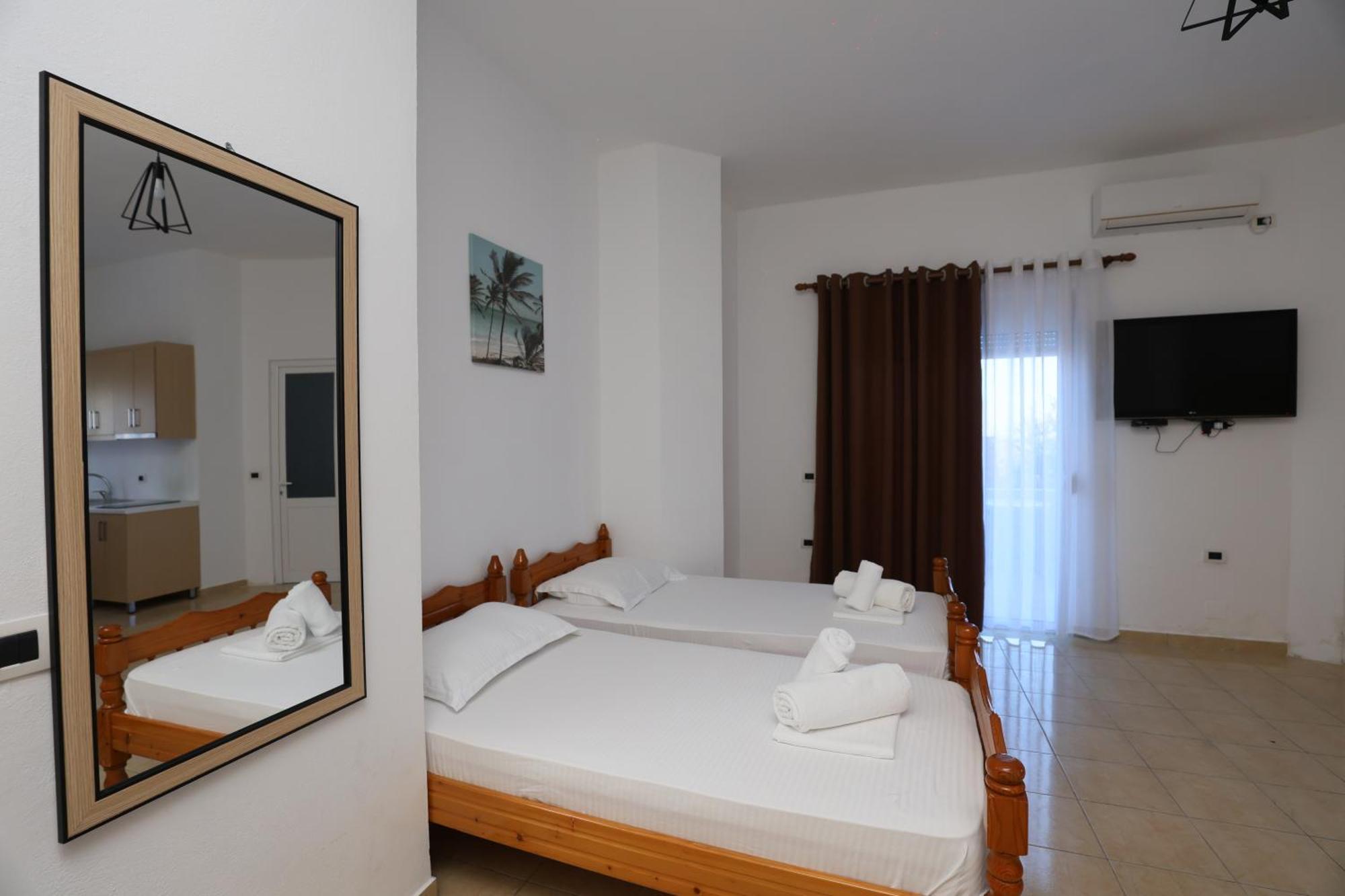 Michelle Apartments Ksamil Exterior photo